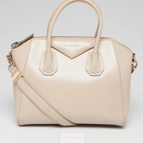 Givenchy Beige Smooth Leather Small Antigona Bag 695-060525 - Picture 1 of 10